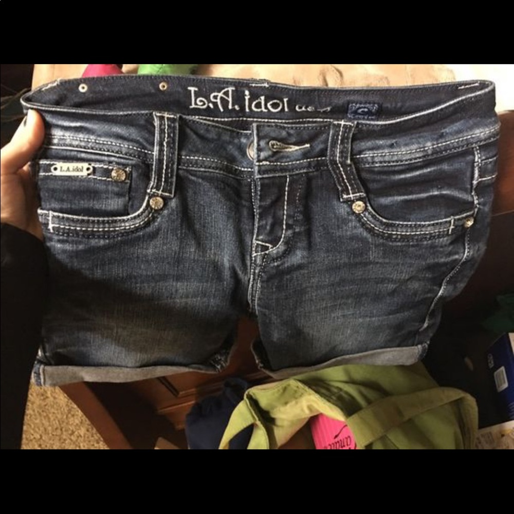 LA idol jean shorts